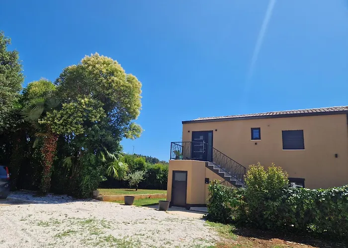 Apartman Oli 1