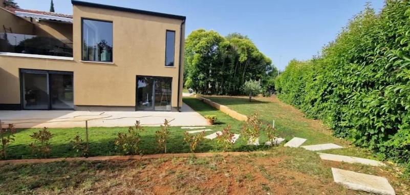 Oli 1 Apartma *
